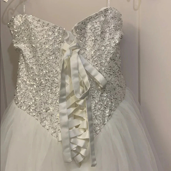 Crystal Beaded Long Wedding Dress Strapless Sleeveless Size 2 New - Picture 5 of 16